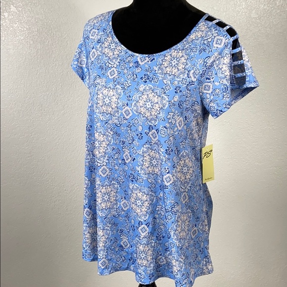 Perseption Tops - 🍒4/$25 [ PERSEPTION ] Cold Shoulder Floral Top